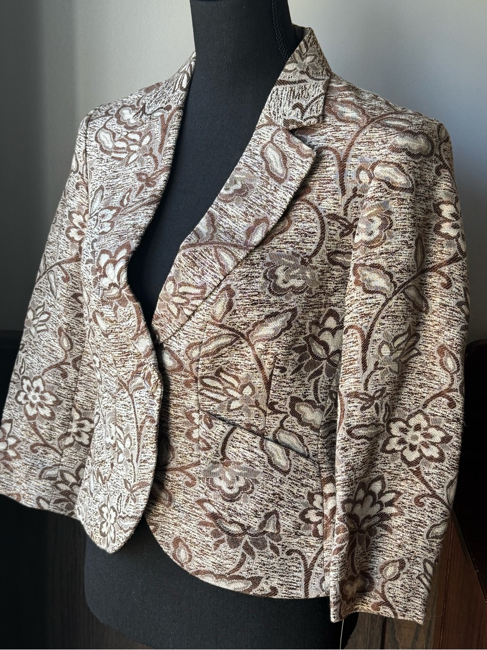 Nine West Women's linen blend Floral Textured Brown & Cream Blazer 4 NWT - Picture 2 of 10
